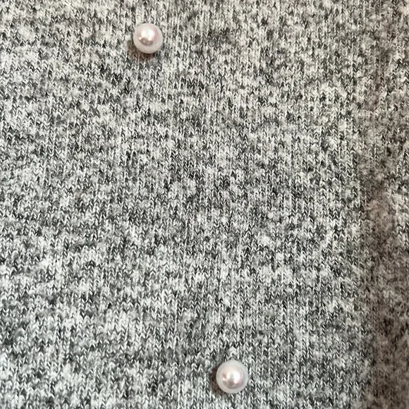 Simply Vera Vera Wang Womens Top Gray with White Pearls Size S Bell Slee… - Picture 6 of 12